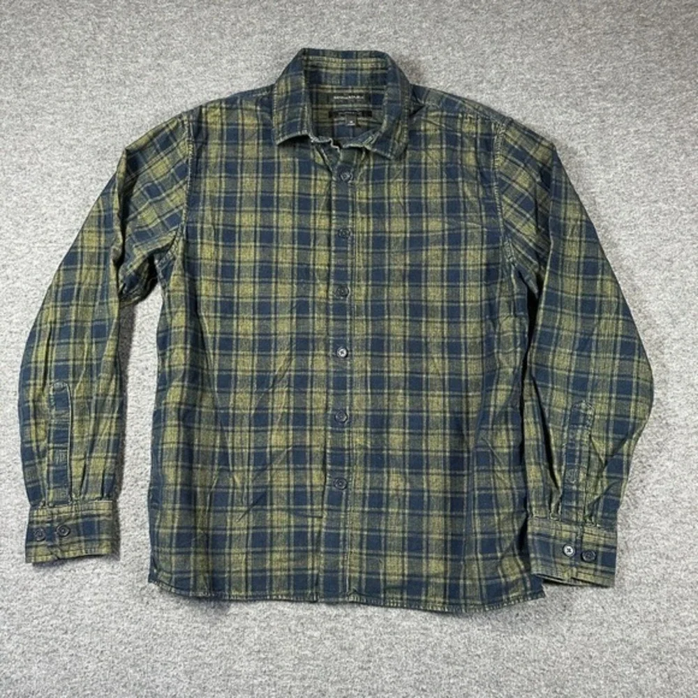 Banana Republic Untucked Slim Fit Corduroy Button Shirt Men Medium M Green Plaid